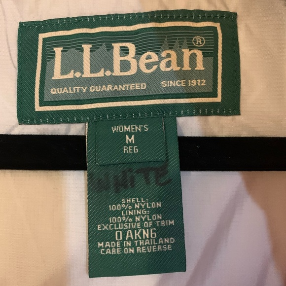 LL Bean Red Long Hooded Rain Coat sz M - Picture 6 of 8